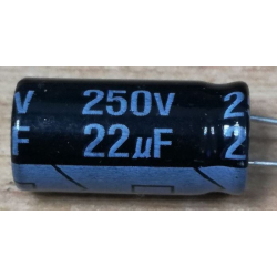 22u/250V 105° 10x21x5mm, elektrolyt.kondenzátor radiální